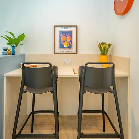 For Students Only - The Propeller Quarter In Апартаменты Бристоль